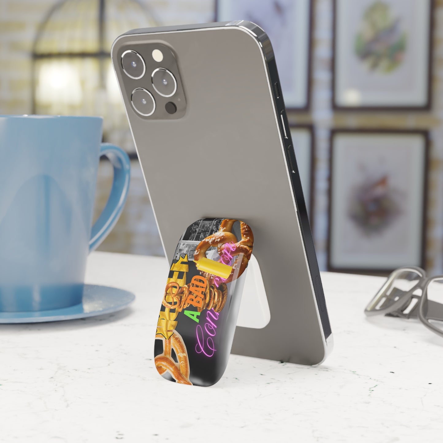 Phone Grip – Never a Bad Connection Pretzel Stack