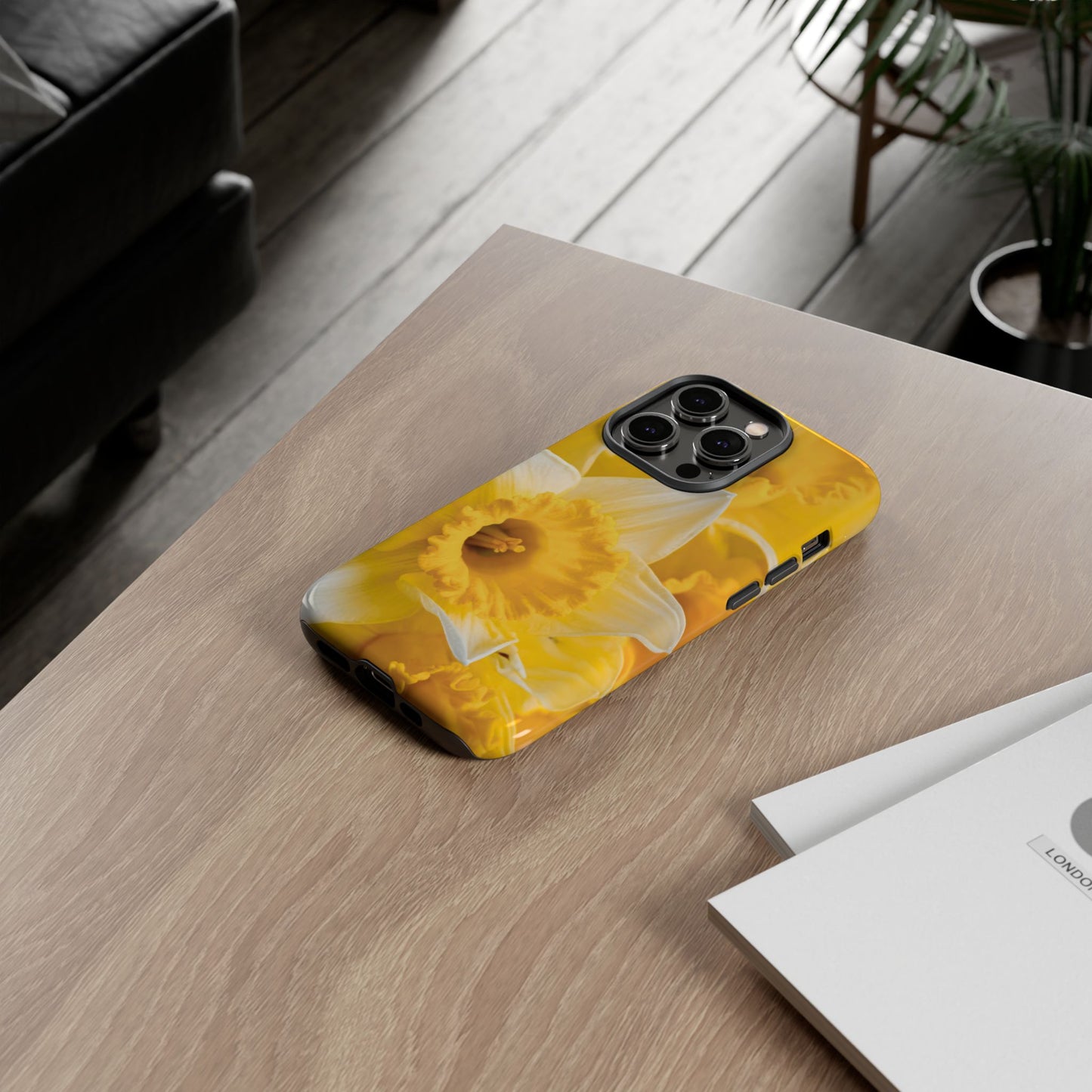 Protective Phone Case – Daffodil Daylight