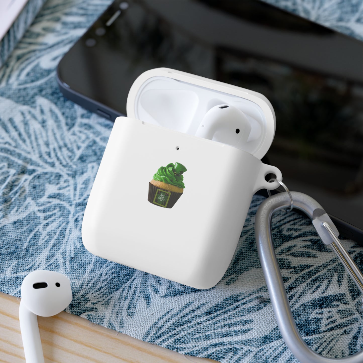 Wireless Earbud Case Cover – Lucky Clover Cupcake