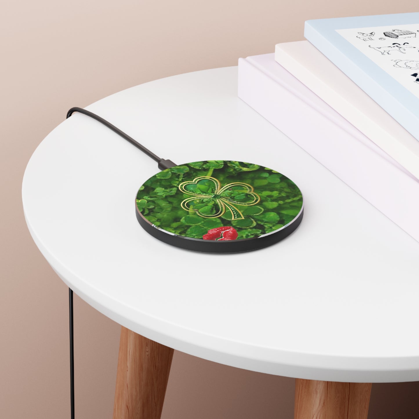 Wireless Charger – Lucky Clover Shamrock Kiss