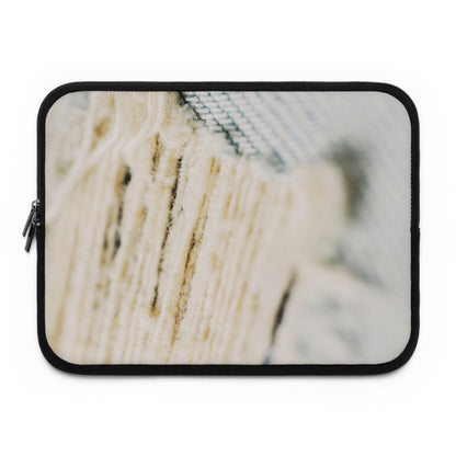 Laptop Sleeve – Woven Warmth
