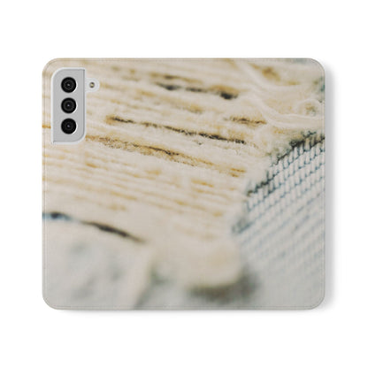 Flip Case – Woven Warmth
