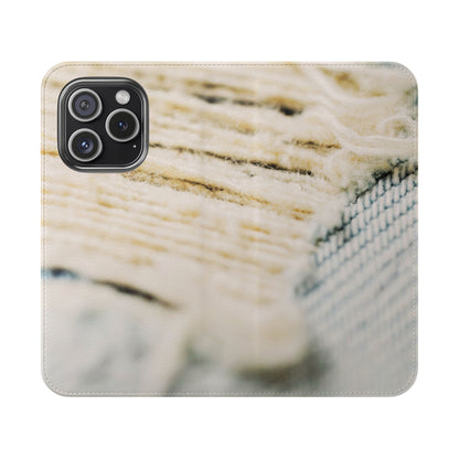 Flip Case – Woven Warmth