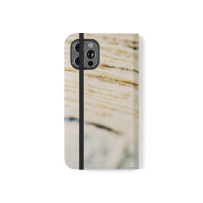 Flip Case – Woven Warmth
