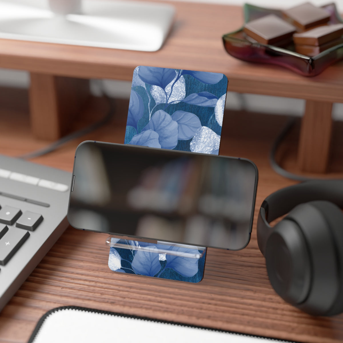Phone Stand – October Blues