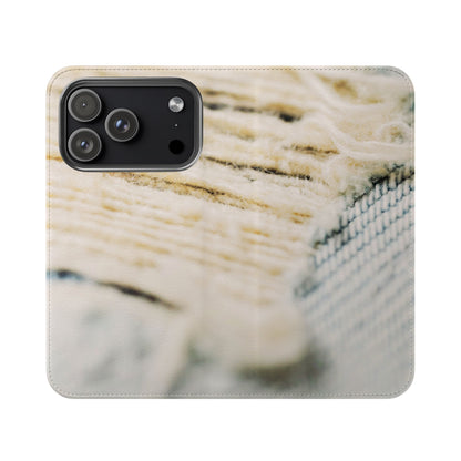 Flip Case – Woven Warmth