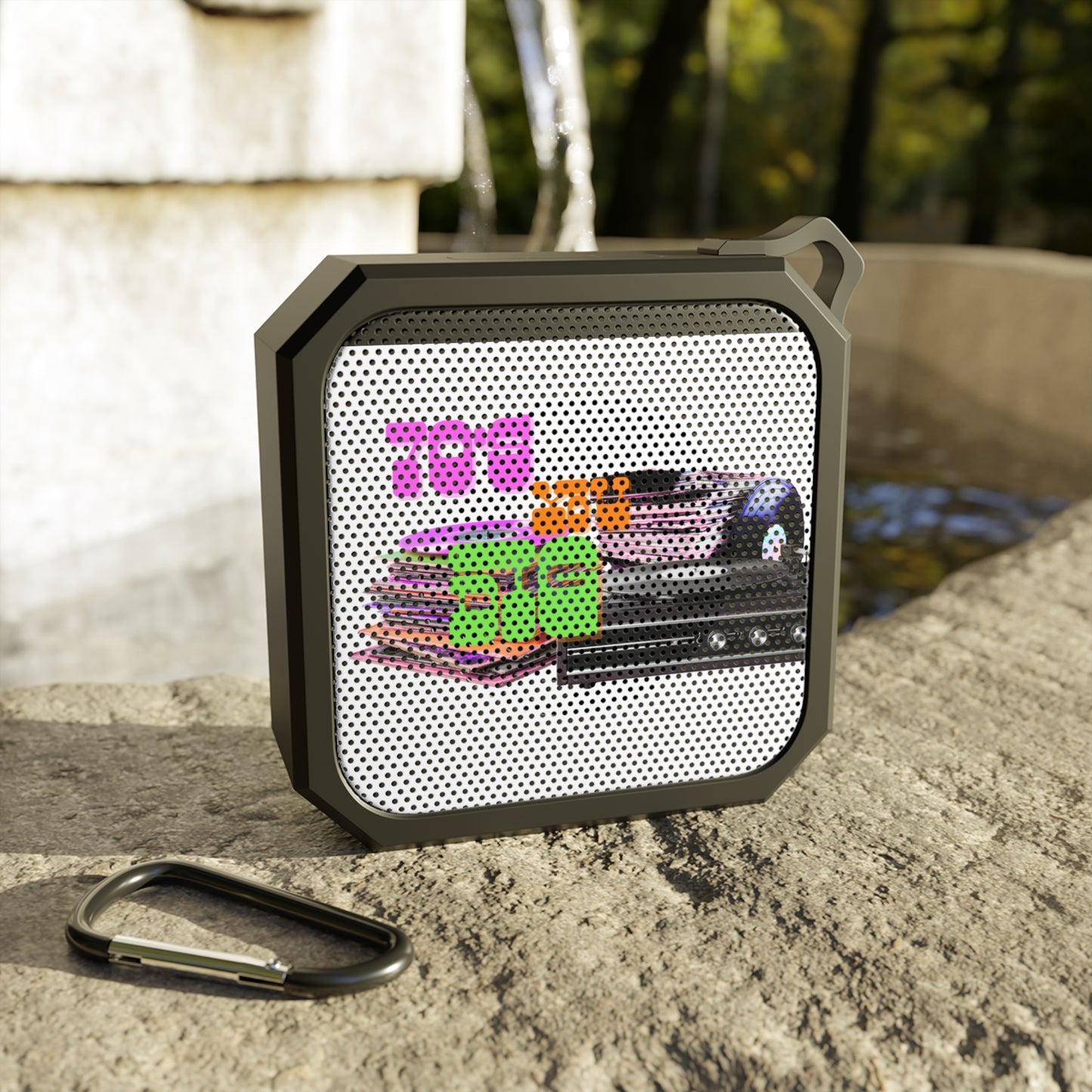 Water-Resistant Bluetooth Speaker – 70s Spin