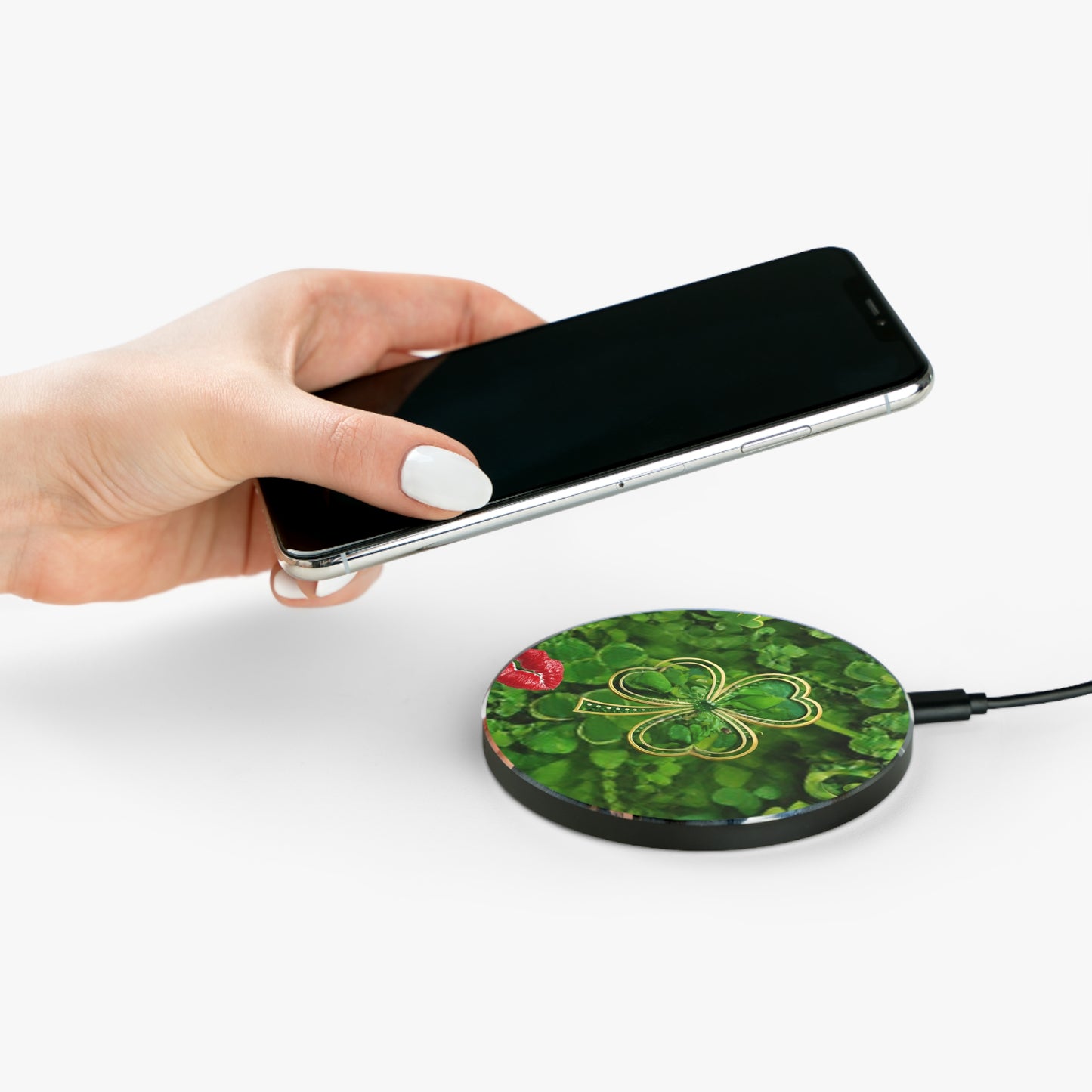 Wireless Charger – Lucky Clover Shamrock Kiss