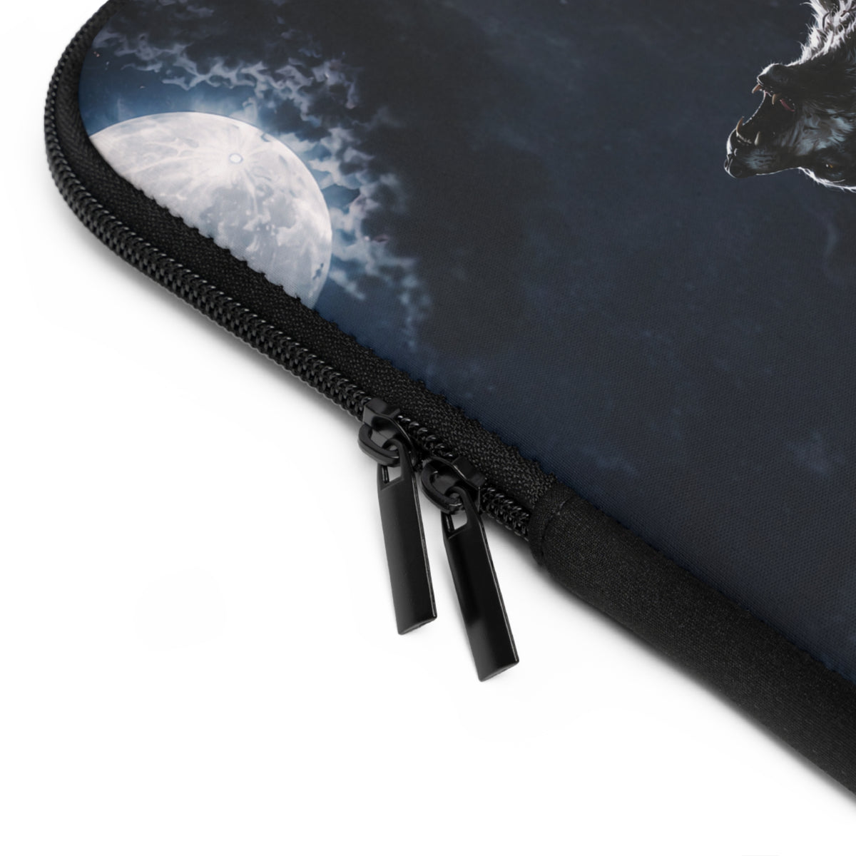 Neoprene Laptop Sleeve – The Hunt Begins