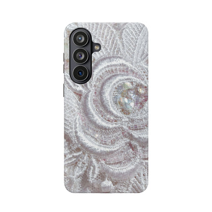 Wireless-Charging Compatible Case – Lace Veil