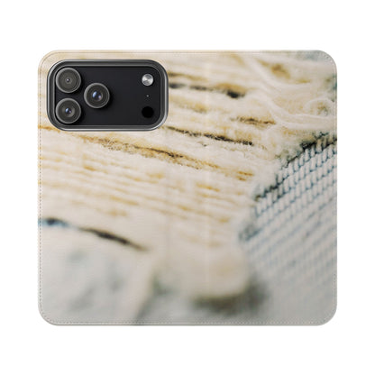 Flip Case – Woven Warmth