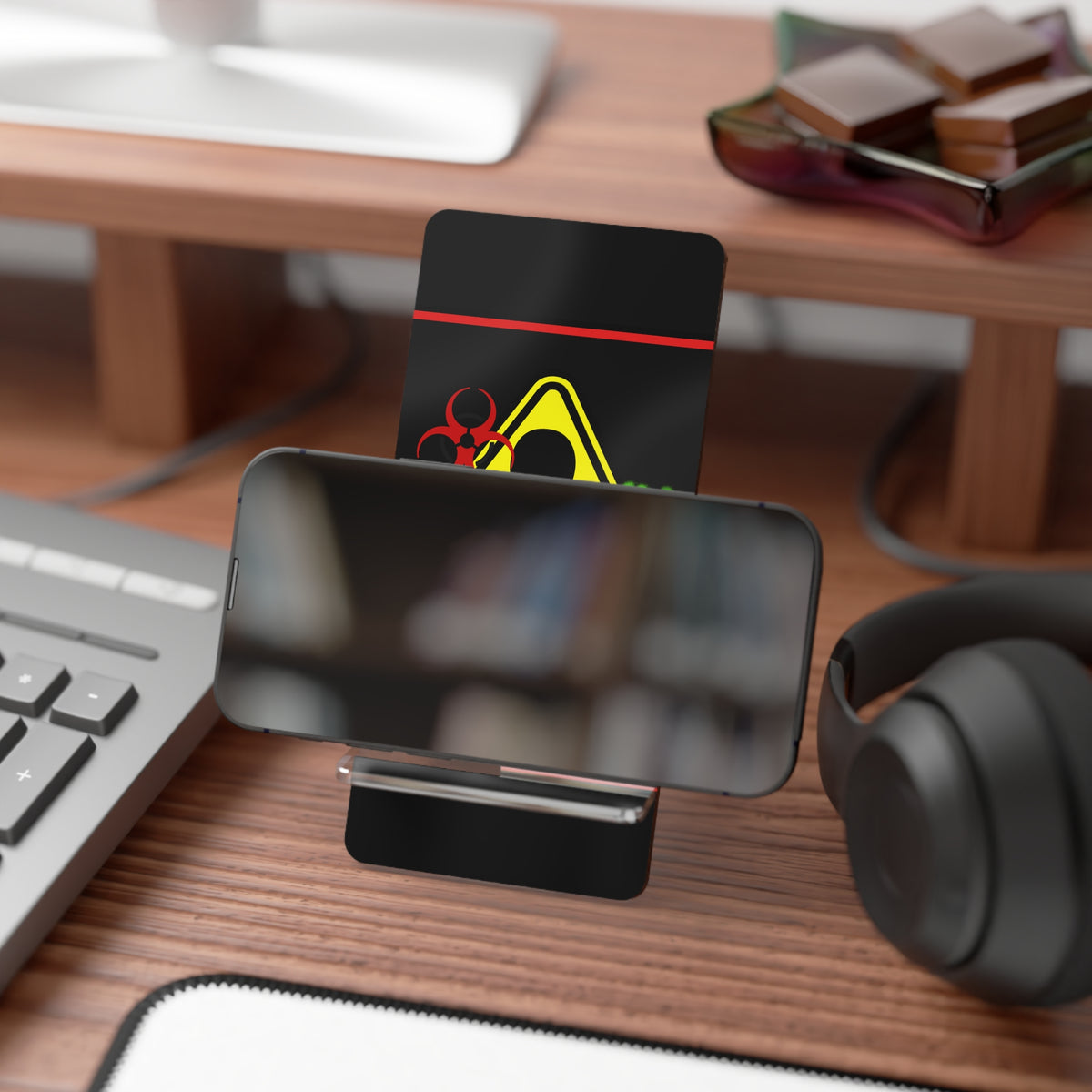 Phone Stand – Contaminated