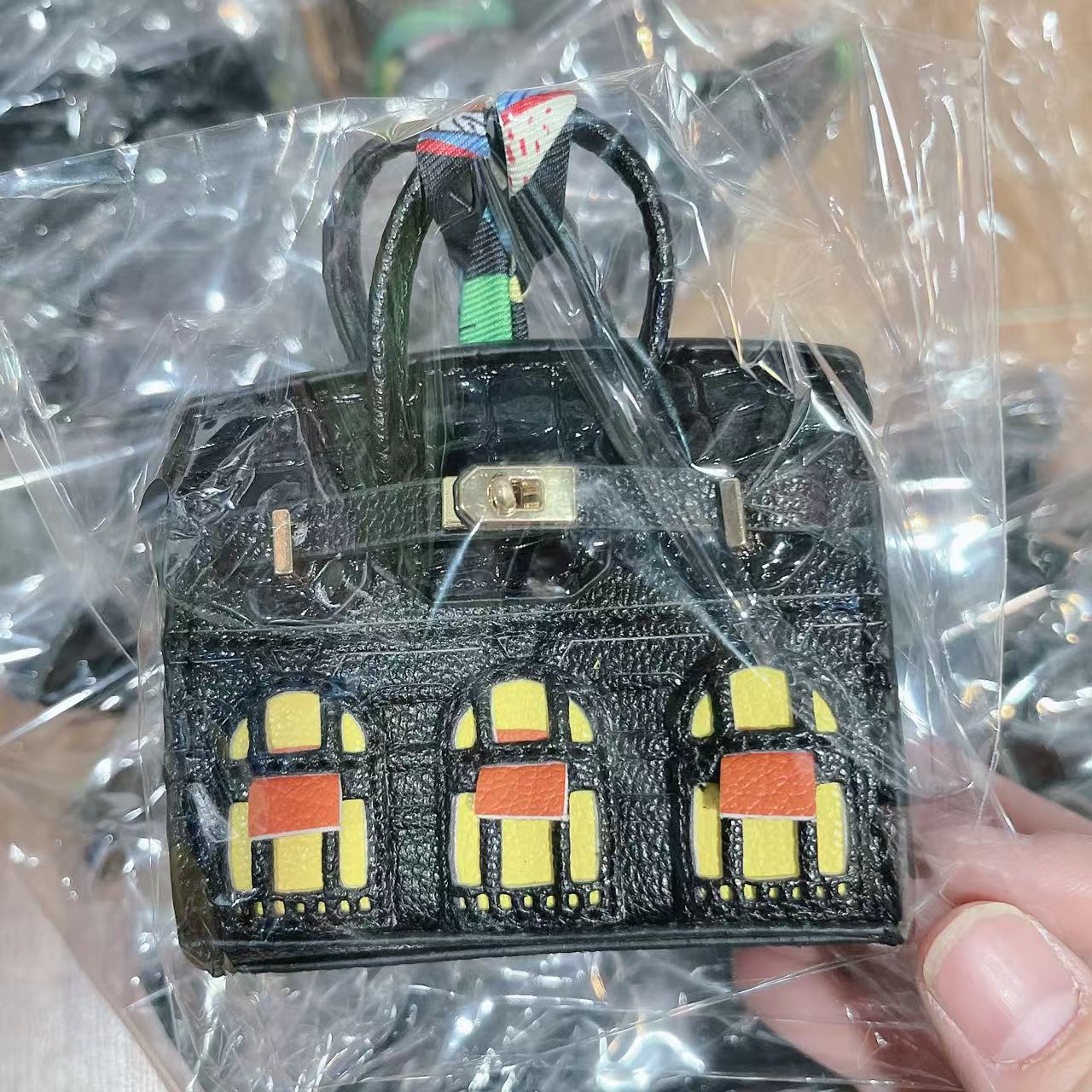 Mini House Bag Pendant – Vintage Microfiber Earbud Keychain Pouch, Backpack & Key Accessory
