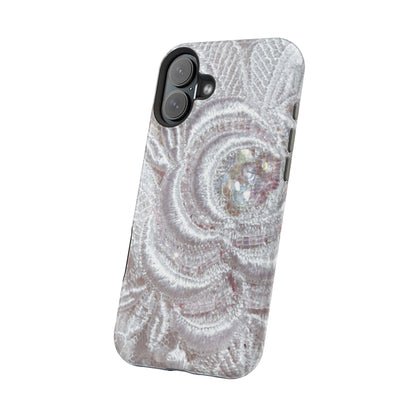 Wireless-Charging Compatible Case – Lace Veil