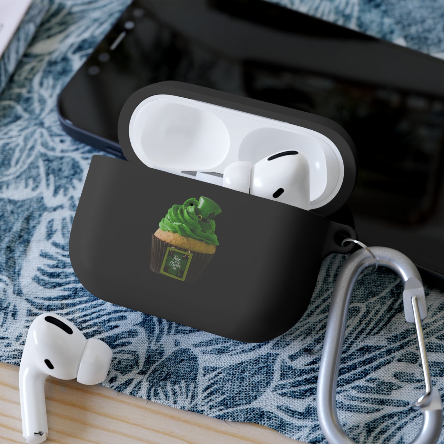 Wireless Earbud Case Cover – Lucky Clover Cupcake