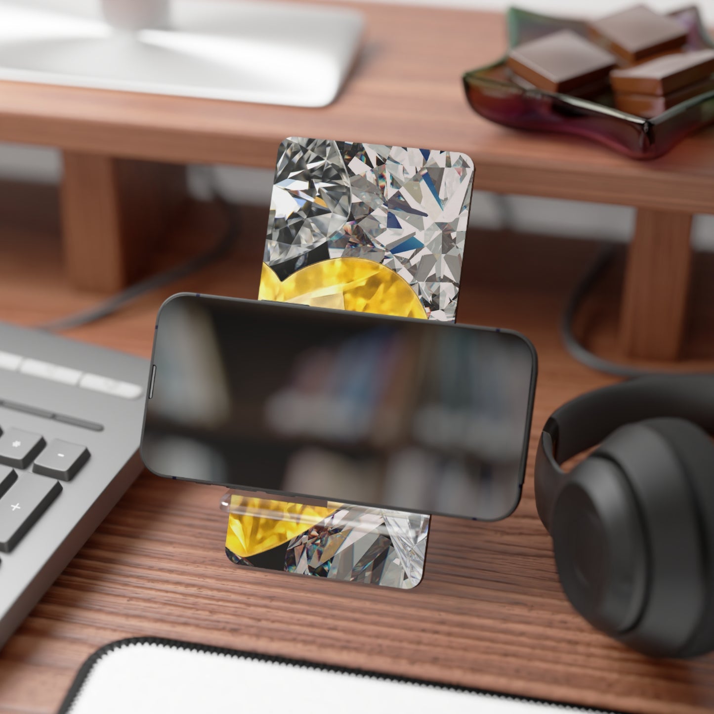 Phone Stand – Heart of Gold