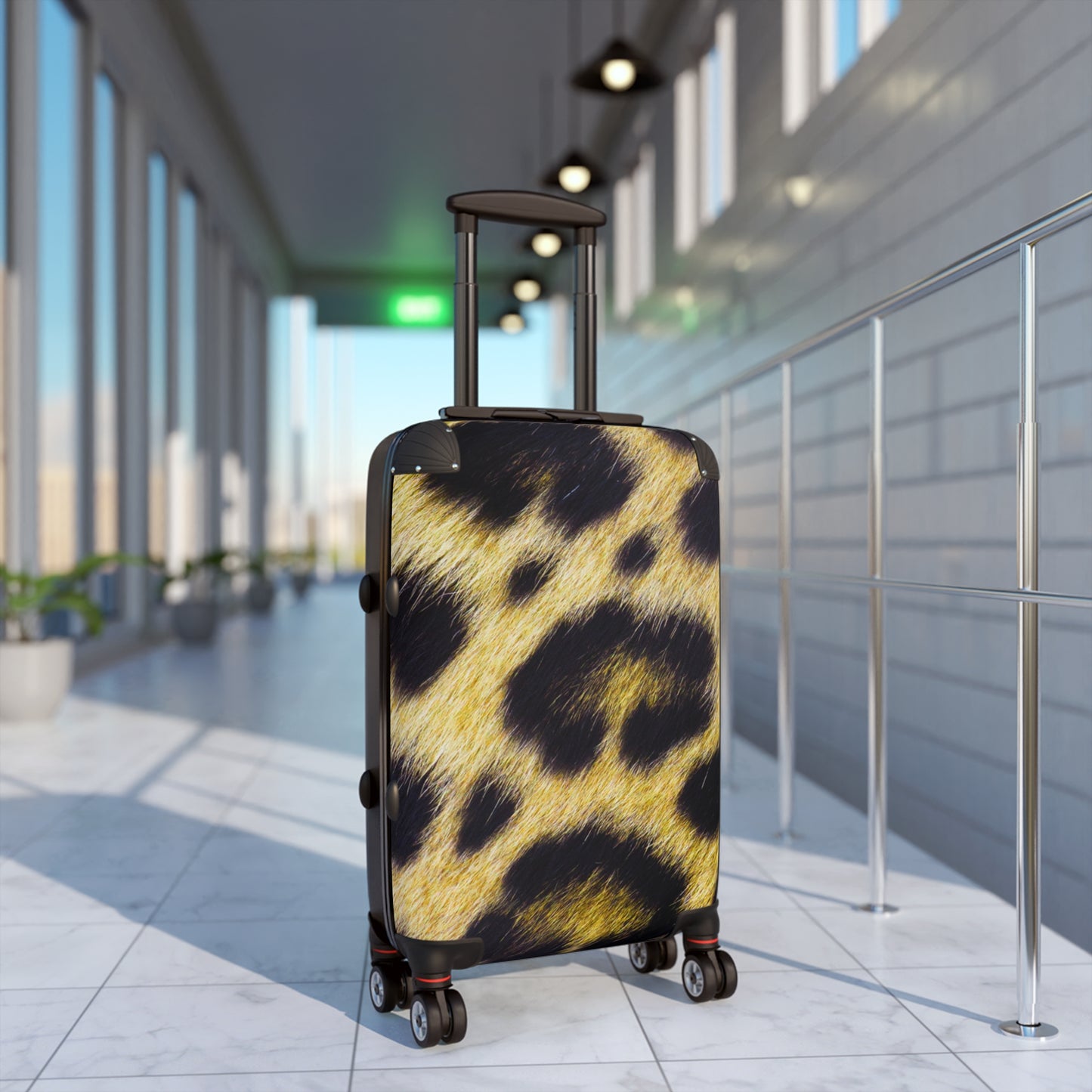 Hardshell Suitcase – Leopard Luxe