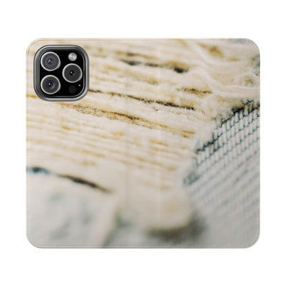 Flip Case – Woven Warmth