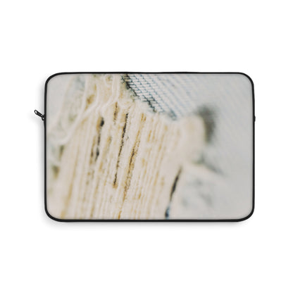 Laptop Sleeve – Woven Warmth