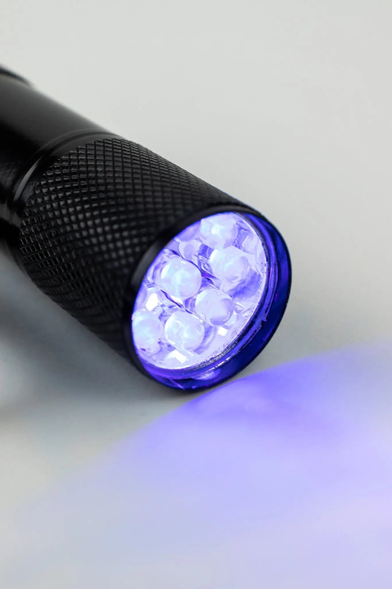 LED UV Blacklight Flashlight - Professional Ultraviolet Detection Light